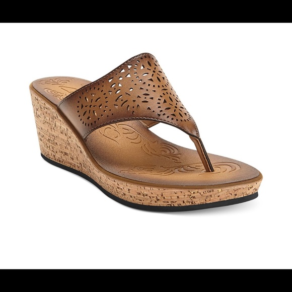 Clarks Women's  Mimmey Charm  Wedge Thong Sandals - Picture 3 of 3